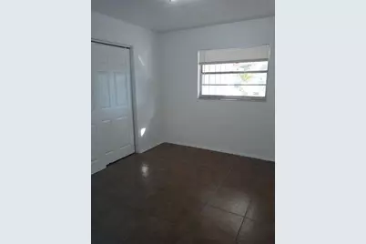 807 60th Avenue W, Bradenton, FL 34207 - Photo 5