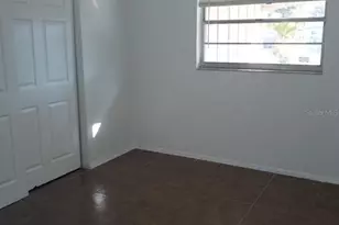 807 60th Ave W, Bradenton, FL 34207 - Photo 5