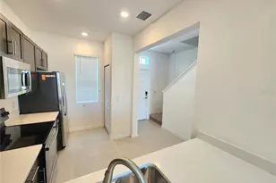 11708 Stonesmith Xing, Palmetto, FL 34221 - Photo 5