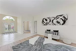 7327 38th Ct E, Sarasota, FL 34243 - Photo 9
