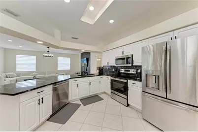 7327 38th Court East, Sarasota, FL 34243 - Photo 15