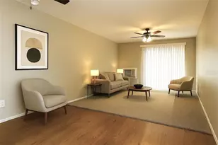 3001 Bee Ridge Rd, Sarasota, FL 34239 - Photo 3