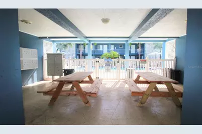 3001 Bee Ridge Road #124, Sarasota, FL 34239 - Photo 17