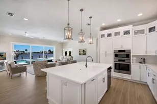 532 70th St, Holmes Beach, FL 34217 - Photo 11