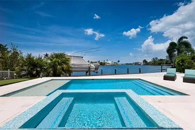 532 70th Street, Holmes Beach, FL 34217 - Photo 29