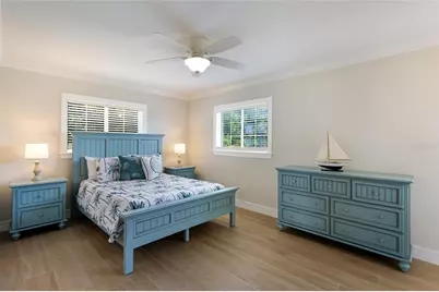 532 70th Street, Holmes Beach, FL 34217 - Photo 15