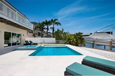 532 70th Street, Holmes Beach, FL 34217 - Photo 27