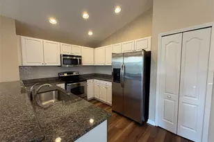 4735 Woodbrook Dr, Sarasota, FL 34243 - Photo 5