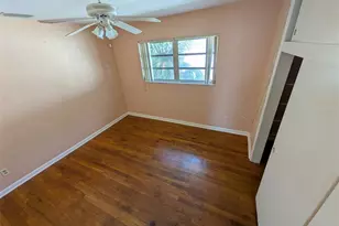 4462 46th Ave N, Saint Petersburg, FL 33714 - Photo 9