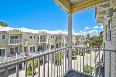 1423 Gulf Drive N, Bradenton Beach, FL 34217 - Photo 31