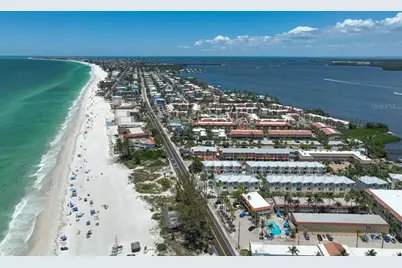 1423 Gulf Drive N, Bradenton Beach, FL 34217 - Photo 45