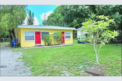 720 22nd Avenue W, Bradenton, FL 34205 - Photo 1