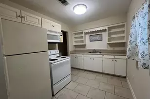 2014 10th St W, Bradenton, FL 34205 - Photo 3