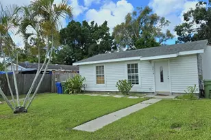 2014 10th St W, Bradenton, FL 34205 - Photo 1