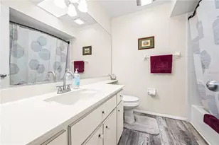 4424 Meadow Creek Cir, Sarasota, FL 34233 - Photo 27