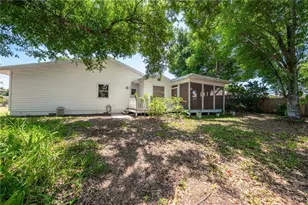 4424 Meadow Creek Cir, Sarasota, FL 34233 - Photo 35