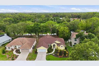 3510 Crystal Lakes Court, Sarasota, FL 34235 - Photo 3