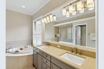 7210 Lake Forest Glen, Lakewood Ranch, FL 34202 - Photo 29