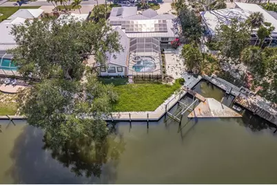5073 Higel Avenue, Sarasota, FL 34242 - Photo 9