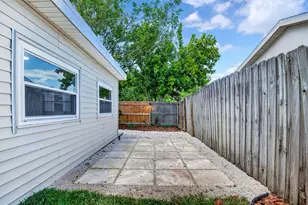 6306 37th Ave W, Bradenton, FL 34209 - Photo 47