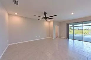 12645 Promenade Estates Blvd, Sarasota, FL 34238 - Photo 9