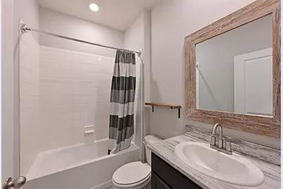 12645 Promenade Estates Boulevard, Sarasota, FL 34238 - Photo 23