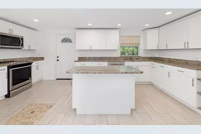 3616 Stardust Place, Sarasota, FL 34232 - Photo 11