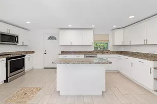 3616 Stardust Pl, Sarasota, FL 34232 - Photo 11