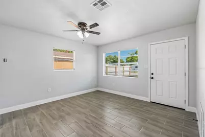 2105 46th Avenue Drive W, Bradenton, FL 34207 - Photo 47