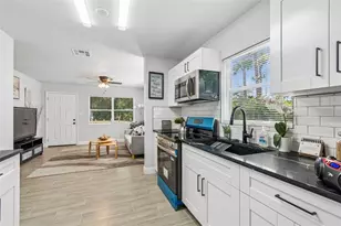 2105 46th Ave Dr W, Bradenton, FL 34207 - Photo 21