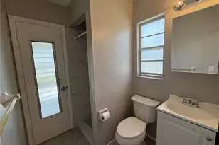 606 Briarwood Rd, Venice, FL 34293 - Photo 9