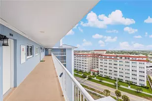555 The Esplanade N, Venice, FL 34285 - Photo 5