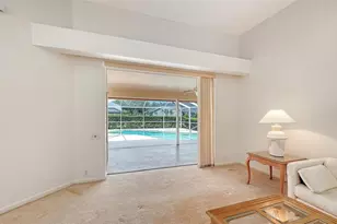 4871 Winterhaven Dr, Sarasota, FL 34233 - Photo 9