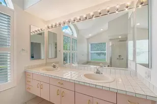 4871 Winterhaven Dr, Sarasota, FL 34233 - Photo 29