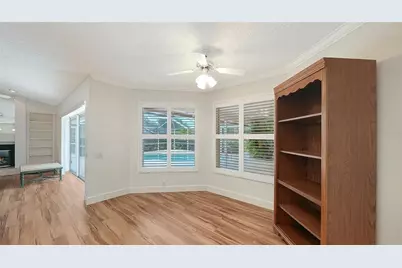 4871 Winterhaven Drive, Sarasota, FL 34233 - Photo 15