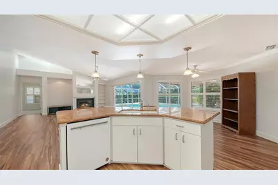 4871 Winterhaven Drive, Sarasota, FL 34233 - Photo 19