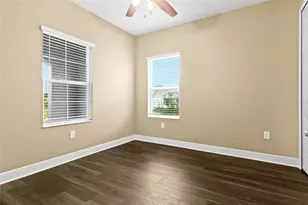 10112 Lake Wales Cir, Sarasota, FL 34241 - Photo 25