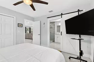 916 Pattison Ave, Sarasota, FL 34237 - Photo 27