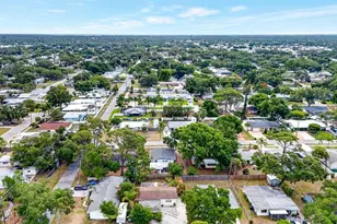 916 Pattison Ave, Sarasota, FL 34237 - Photo 45