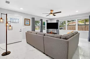 916 Pattison Ave, Sarasota, FL 34237 - Photo 9