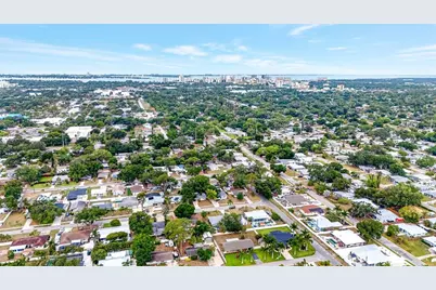 916 Pattison Avenue, Sarasota, FL 34237 - Photo 37