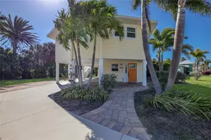 221 85th St, Holmes Beach, FL 34217 - Photo 5