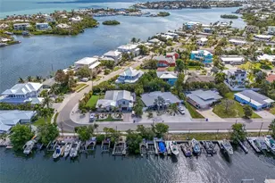 221 85th St, Holmes Beach, FL 34217 - Photo 37