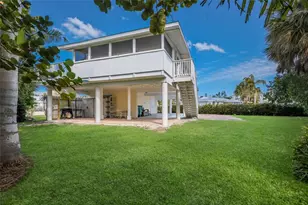 221 85th St, Holmes Beach, FL 34217 - Photo 33