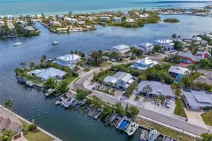 221 85th St, Holmes Beach, FL 34217 - Photo 37