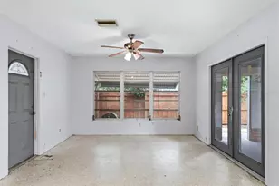 3316 Jolson Dr, Sarasota, FL 34237 - Photo 5