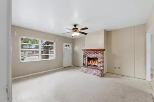 3316 Jolson Dr, Sarasota, FL 34237 - Photo 7