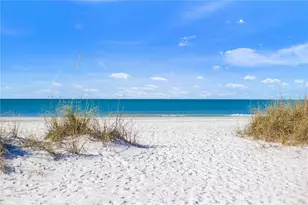 512 67th St, Holmes Beach, FL 34217 - Photo 15