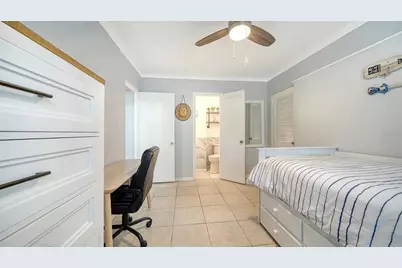 1903 Oak Street, Sarasota, FL 34236 - Photo 13