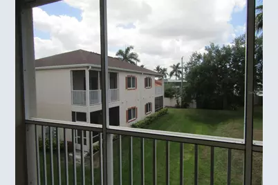 3966 Mediterranea Circle #421, Sarasota, FL 34233 - Photo 7